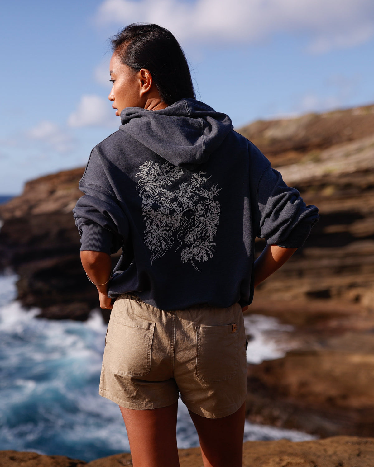 Hemp Stretch Instow Short — Khaki by Tentree — view 6